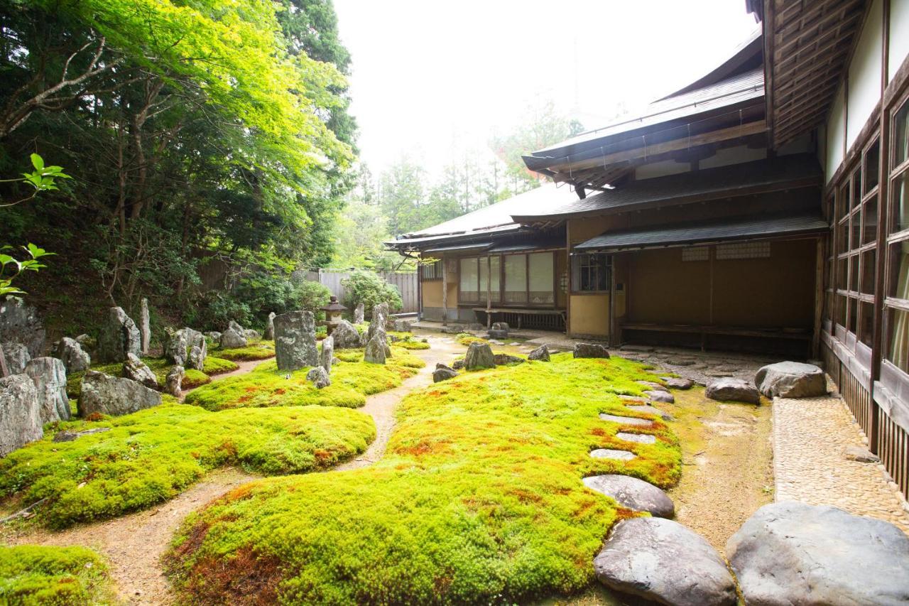 Koyasan Shukubo Saizenin Hotel Bagian luar foto