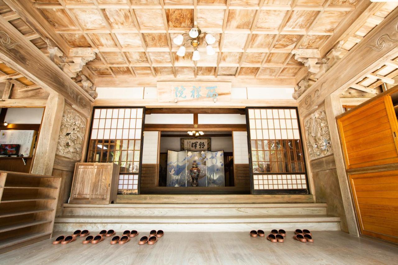 Koyasan Shukubo Saizenin Hotel Bagian luar foto