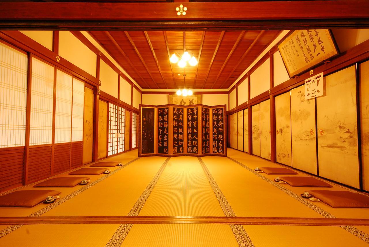 Koyasan Shukubo Saizenin Hotel Bagian luar foto